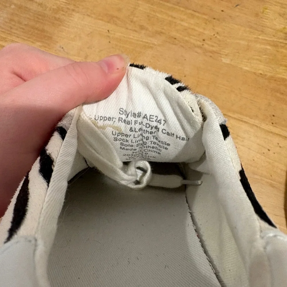 Madewell Zebra‎ Print Sidewalk Low Top Sneakers White Size 9 Calf Hair AE247